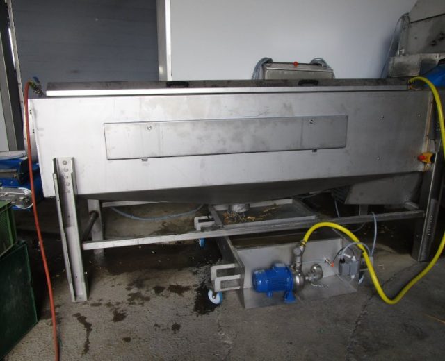 Bürstenwaschmaschine der Firma Miller Maschinenbau